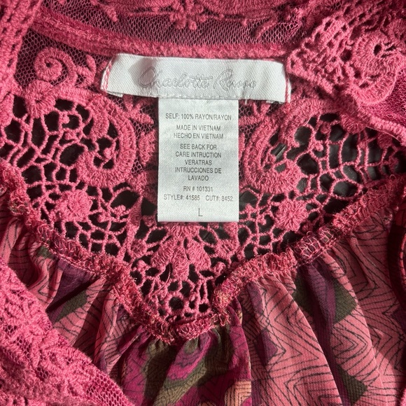 💕 Charlotte Russe Boho Lace-Trim Blouse (Size L) - Picture 4 of 4